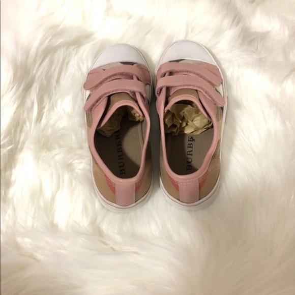 Toddler girl Burberry shoes - Picture 3 of 5